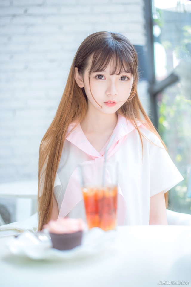 最美的相遇，总在不经意间走进心里；最美的缘份，总能绽放出最璀璨的徇丽；不为别的，只为友情的温馨，心灵的相依，朋友的真诚，缘份的珍惜。